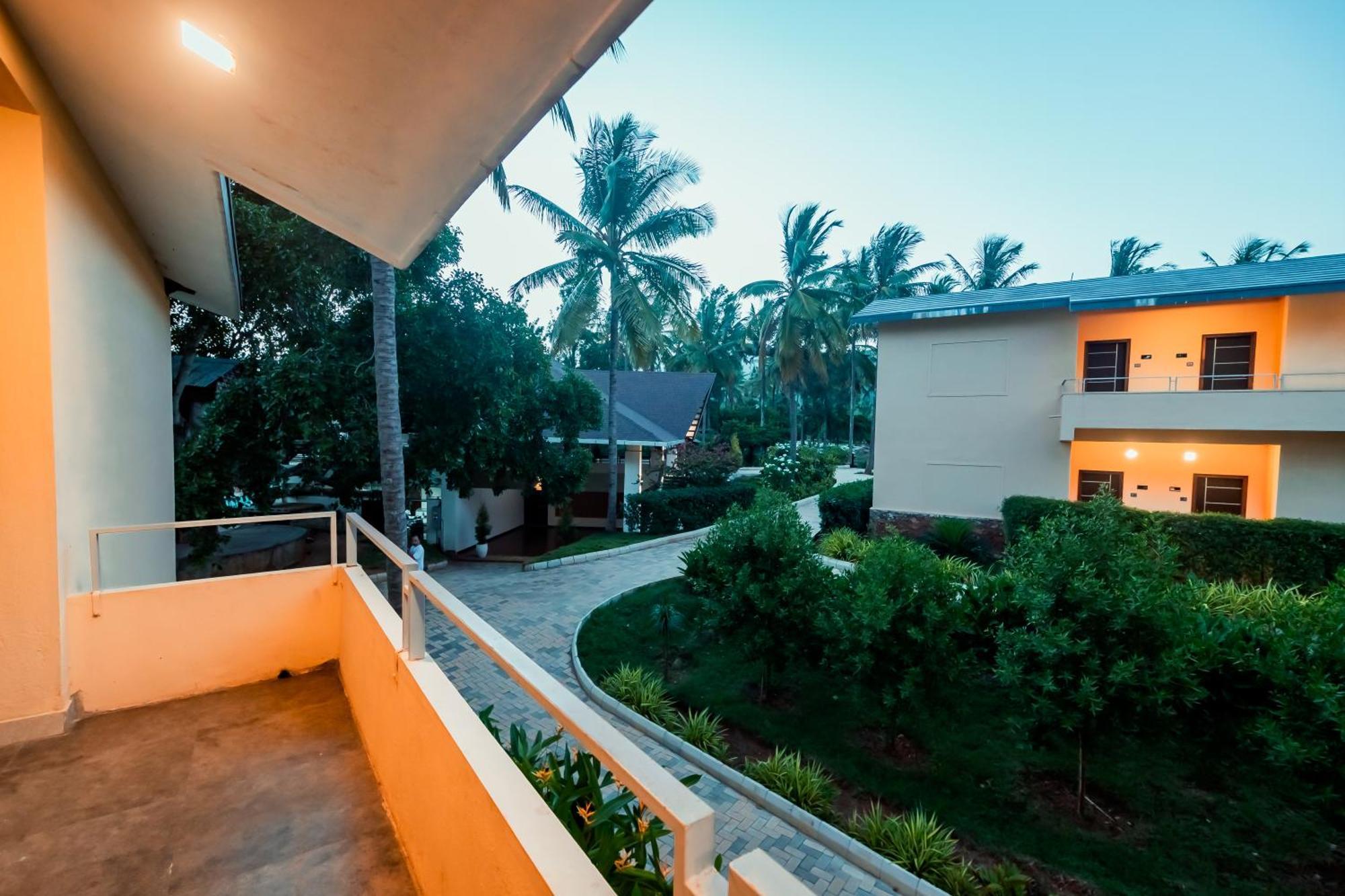 Commune18 Spa Resorts Chikmagalūr Exterior foto