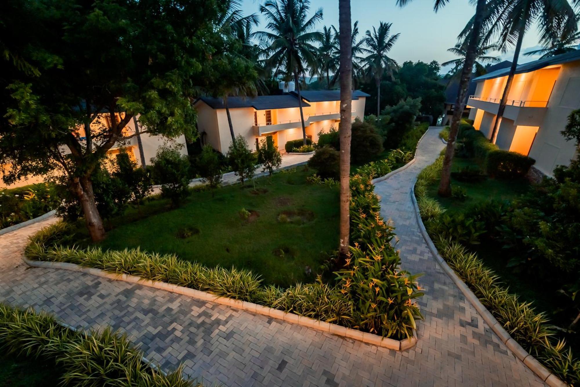Commune18 Spa Resorts Chikmagalūr Exterior foto